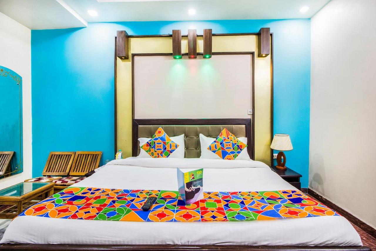 Fabhotel Plus Maniram Palace Agra  Exterior photo